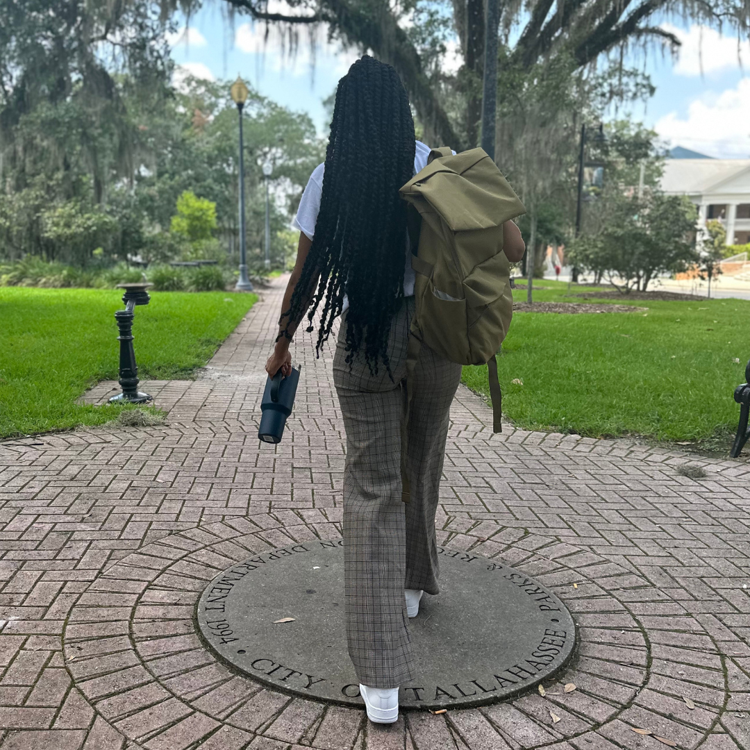 A Love Letter to the College Girl